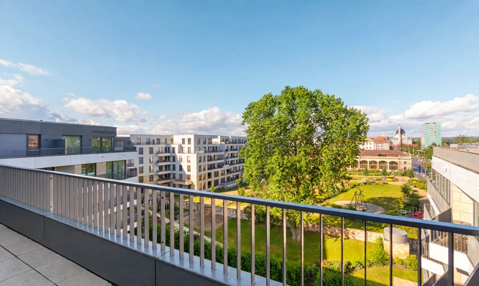 Parkbild 4 Raum Apartment